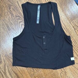 Vuori Cropped Black Tank Top